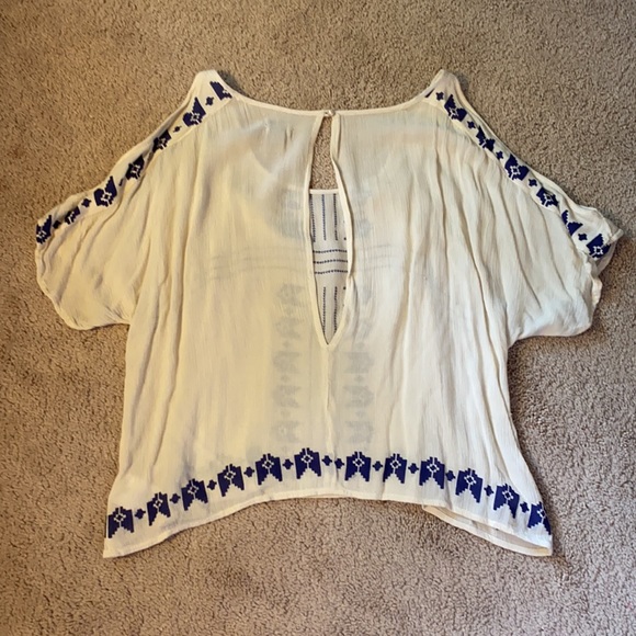 Ecote Tribal Open Shoulder Top Urban Outfitters - Picture 9 of 10